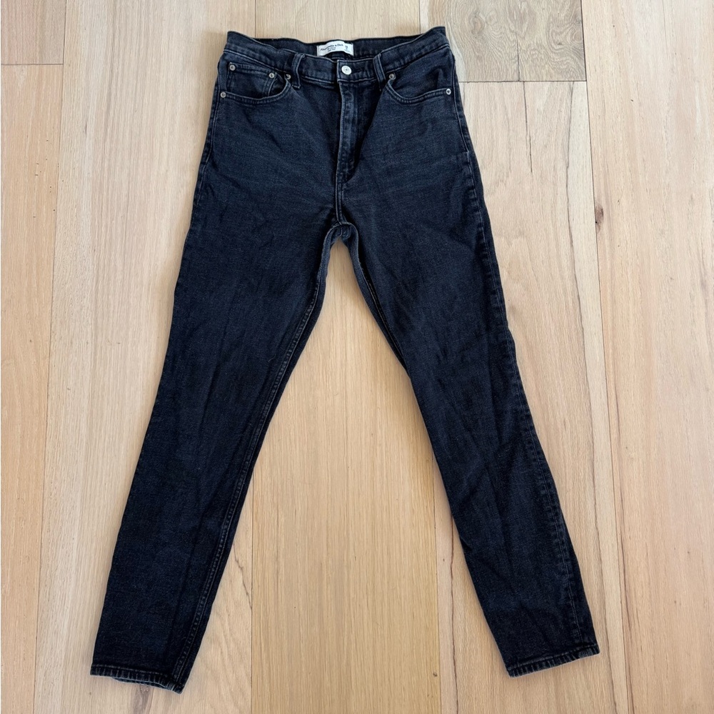 Abercrombie & Fitch The Skinny High Rise Jeans Gray Dark Wash Size 28/6L